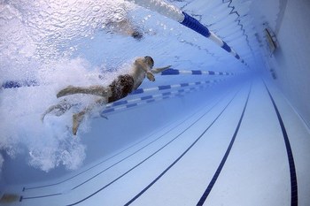 Bando Ristori 4 a favore delle imprese che gestiscono piscine al coperto